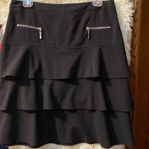 Larry Levine black ruffle skirt size 8